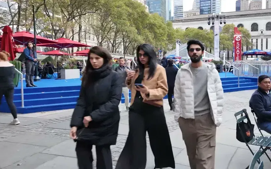 SRH Owner Kavya Maran’s casual stroll goes viral; Find more about the mystery man